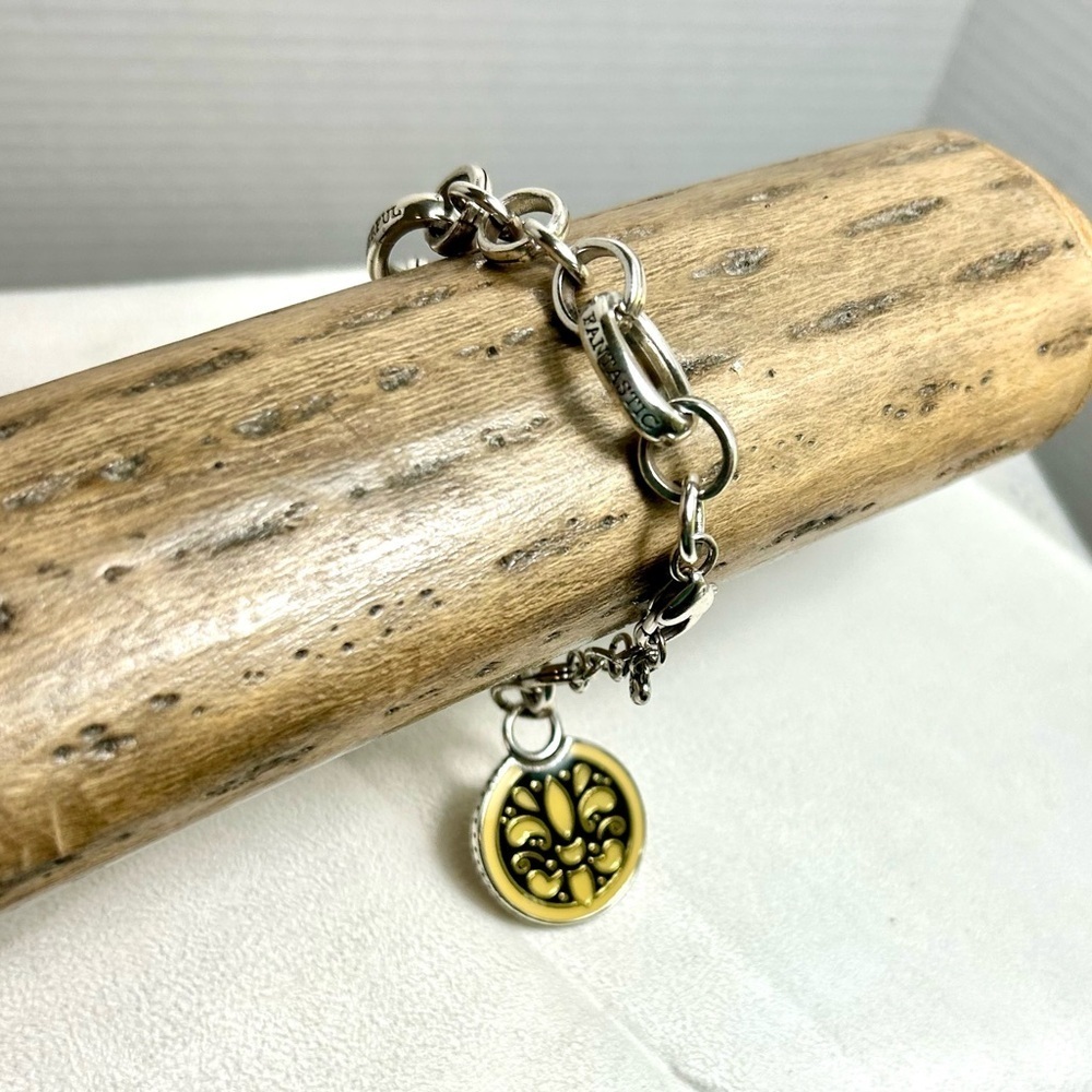 Brighton Sassy Fleur De Lis Bracelet Round Link Mustard Yellow Round Charm 8"